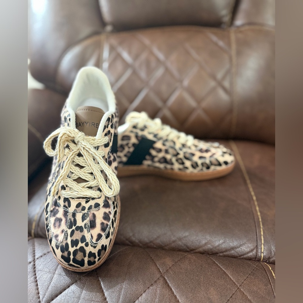BAYYIRES Women’s Sneakers- Leopard Print - Picture 2 of 6